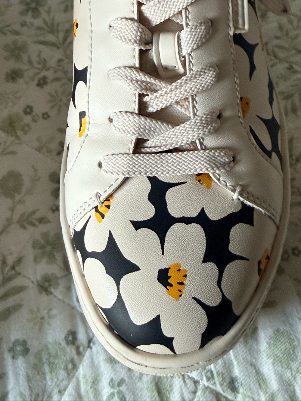 🌸 COACH Lowline Low Top Leather Sneakers (Dramatic Daisy Print) 🌸 - Picture 7 of 15